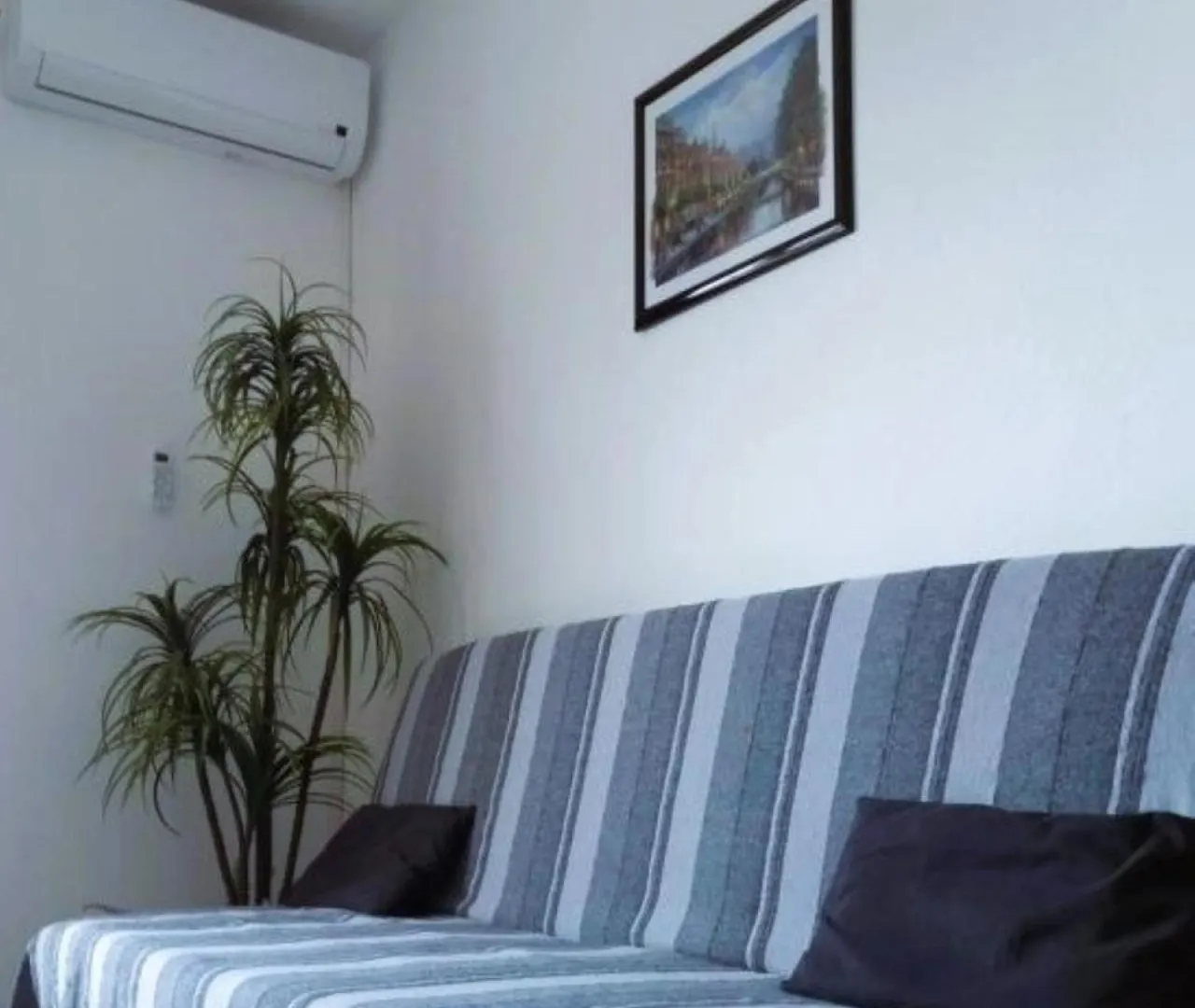 Guest House Lucija Banjol Bed & Breakfast